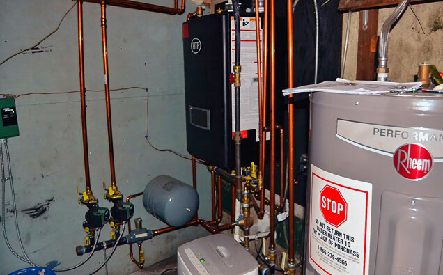 https://stirlinghotwater.com.au/uploads/2025/06/electric-hot-water-system-58729.jpg