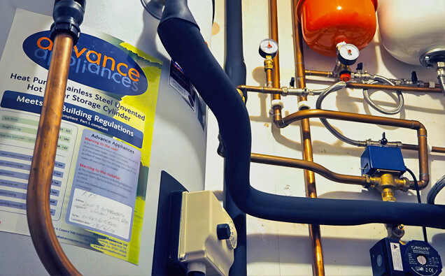 https://stirlinghotwater.com.au/uploads/2025/06/electric-hot-water-system-72670.jpg