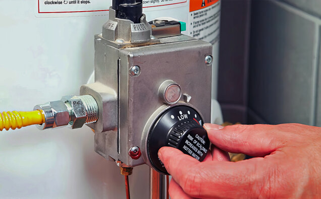 https://stirlinghotwater.com.au/uploads/2025/06/gas-hot-water-system-54029.jpg