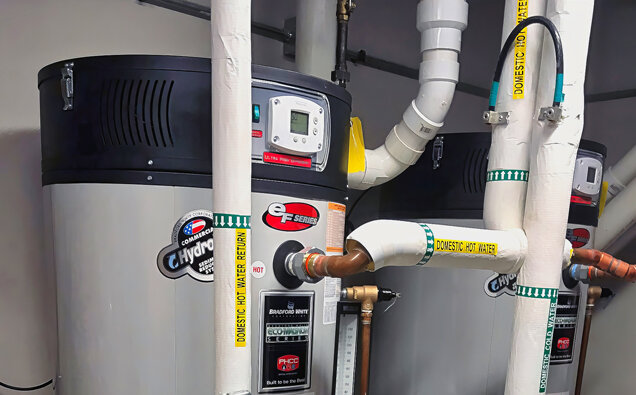 https://stirlinghotwater.com.au/uploads/2025/06/gas-hot-water-system-80729.jpg