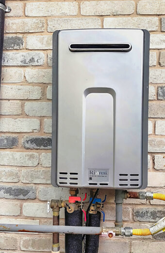 https://stirlinghotwater.com.au/uploads/2025/06/instant-hot-water-systems-48570.jpg