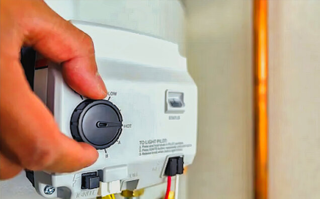 https://stirlinghotwater.com.au/uploads/2025/06/thermostatic-water-systems-28549.jpg